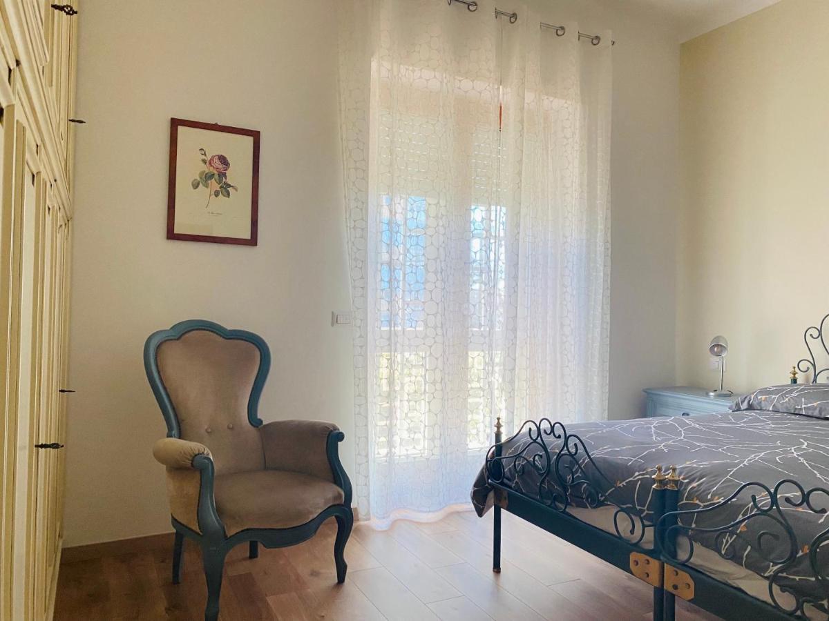 L'Ippocastano Appartamenti - B&B Castellaneta Bagian luar foto