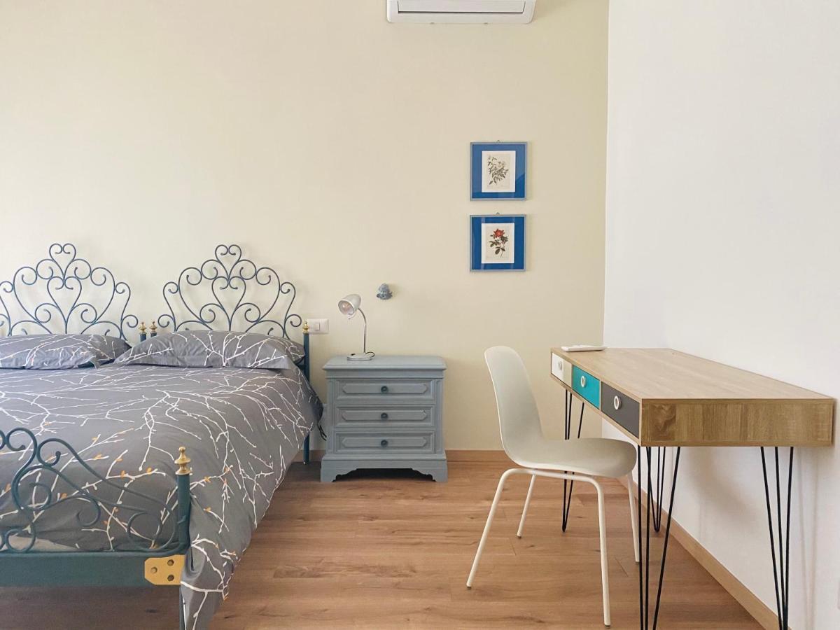 L'Ippocastano Appartamenti - B&B Castellaneta Bagian luar foto